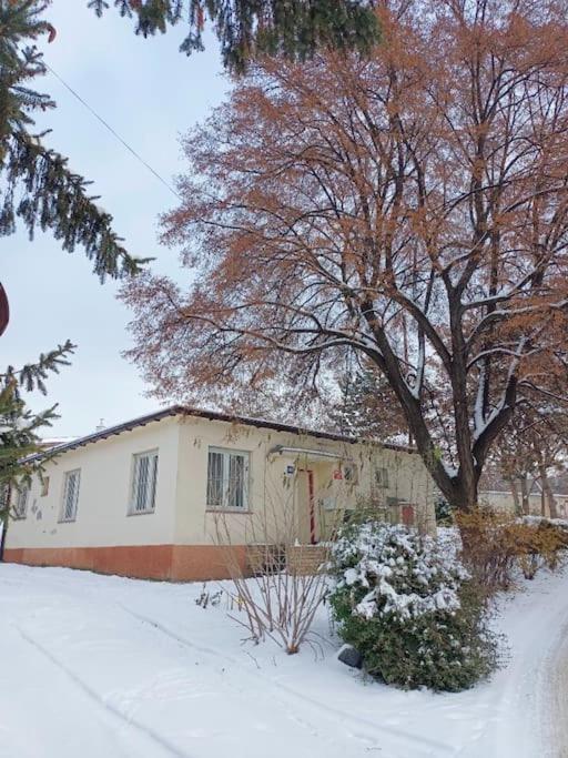 Lovely Room And Free Parking Praga Exterior foto